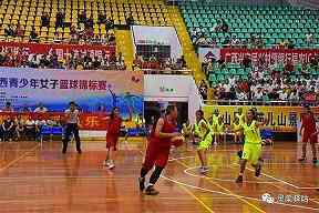 2025U18棒球触击，球棒角度怎样降低难度